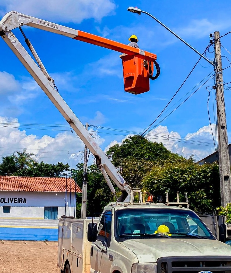Iluminação pública recebe manutenção preventiva e corretiva em Itaguatins