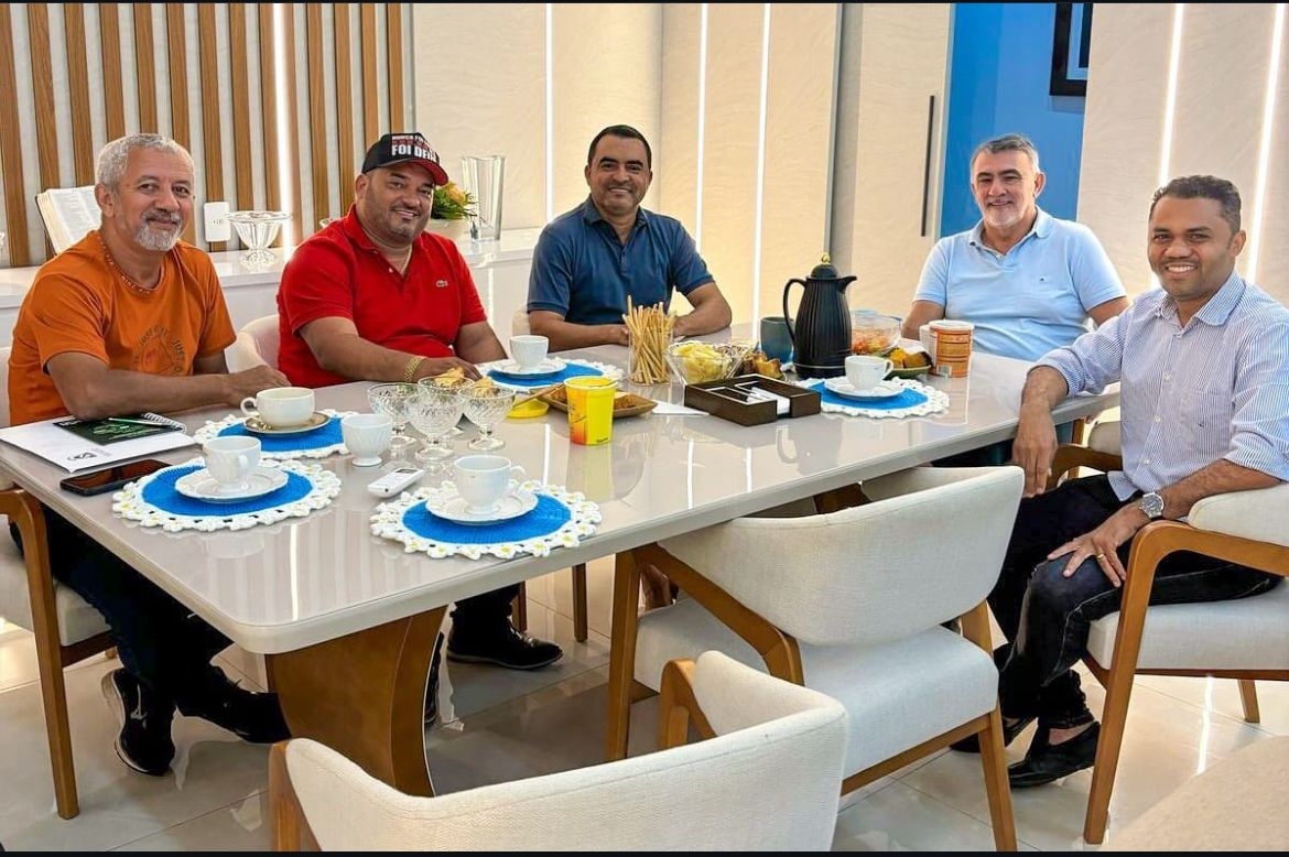 Prefeito Vitor da Reis é recebido pelo governador Wanderlei Barbosa, em Palmas 