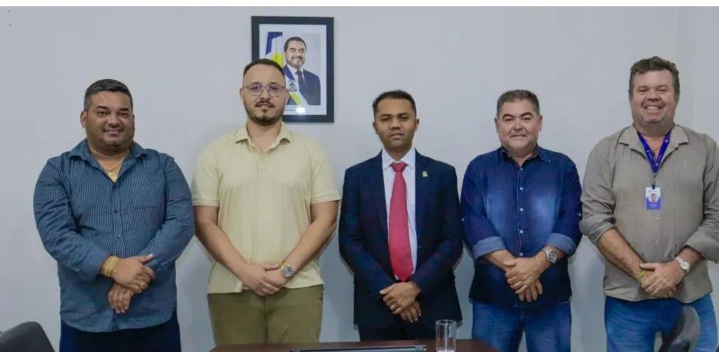 Vitor da Reis e Moisemar Marinho buscam linha de crédito para empreendedores das praias do Tio Claro e Remanso dos Botos

