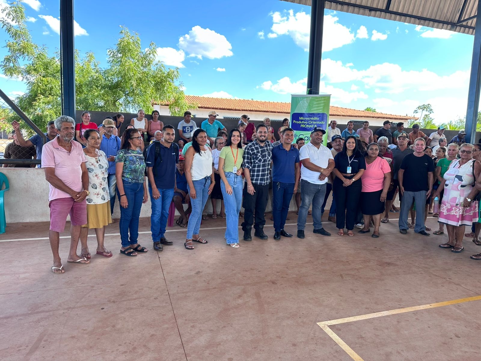 Prefeito participa da cerimônia de assinatura de contrato para construção de 42 casas na zona rural de Itaguatins