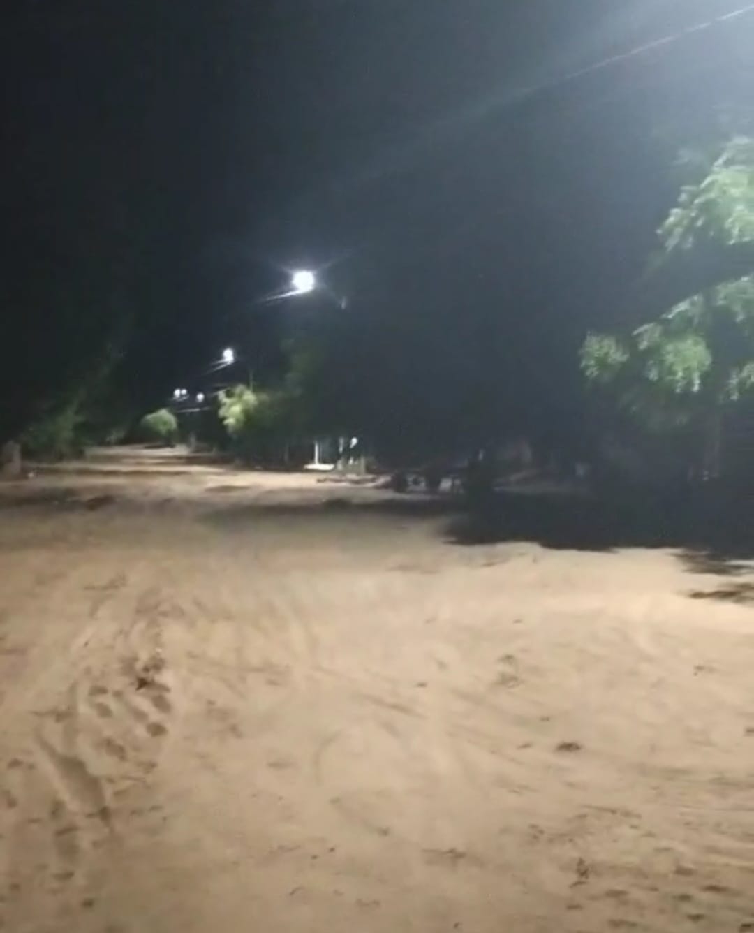 Prefeitura de Itaguatins implanta iluminação de LED no setor Bacuri, no P.A. Reis
