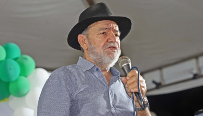 Prefeito Vitor da Reis decreta ponto facultativo pelo falecimento de Antônio do Bar, prefeito de Augustinópolis 